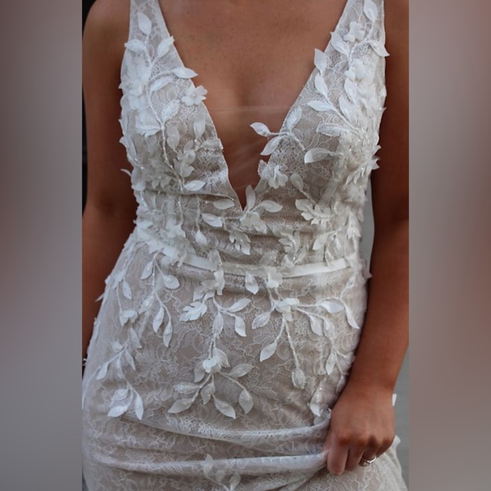 Melissa Sweet White Lace Wedding Dress - Picture 3 of 8